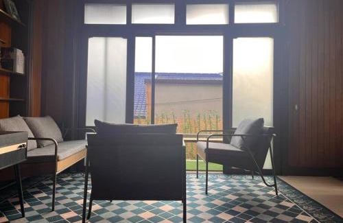 Jeonju House | Experience of Accommodation in the 70s in Korea Retro91