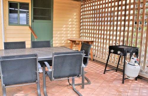 Lacepede House | Experience "Otter House" - The oldest home in Kingston