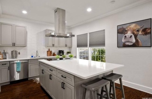 Highland Park House | Experience Serenity in a 4BR 3BA Downtown Home
