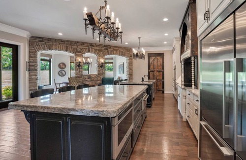 Keene House | Experience the charm of Kentucky with cosy stay!