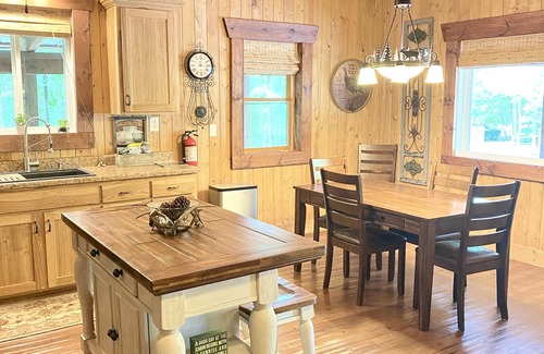 Spencer Cabin | Experience the peaceful Wooded Retreat Cabin - 300 private acres -security gate