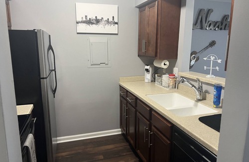 North Capitol Condo | Experience the perfect getaway and a convenient walk to downtown!