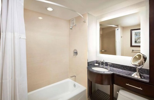 Dupont Circle Hotel | Explore D.C's Treasures! Pool, Pets Allowed!