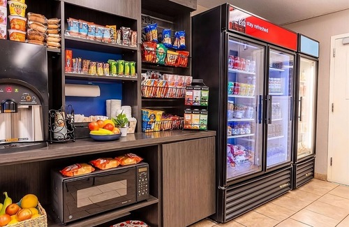 Burlington House | Explore North Shore from Boston - Pet-friendly Suites w/BBQ Facilities