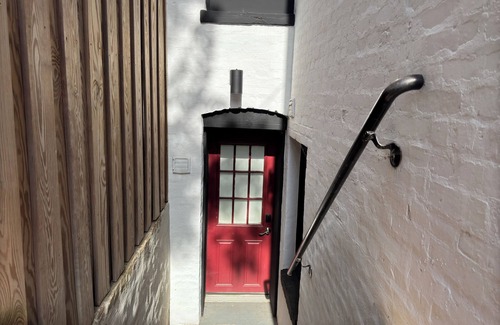 Near Northeast Apartment | Explore Sights of Washington from Spacious Basement Apartment