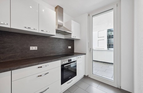 Boeblingen Apartment | EXQUIS 2BR Design Apt. BAUHAUS I Balcony I Parking I Family-friendly I Centre