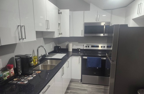 Beaumont House | Exquisite 2-bedroom basement Suite in peaceful Beaumont