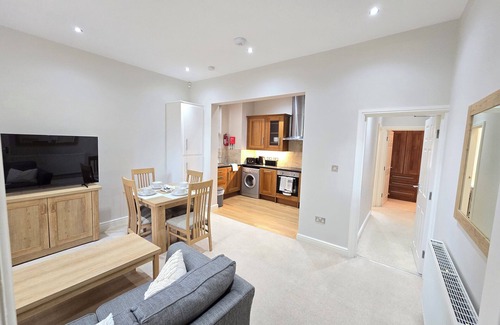 Sheffield Apartment | Exquisite 2 Bedroom Apartment