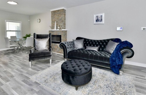 Near Eastside House | Exquisite 3-Bedroom Urban Oasis Minutes from Downtown Indianapolis: The Ultimate Comfort Experience