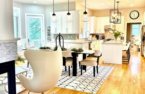 Rochester House | EXQUISITE, DESIGNER HOME, 4BD/2.5BA, 4 miles from MAYO CLINIC