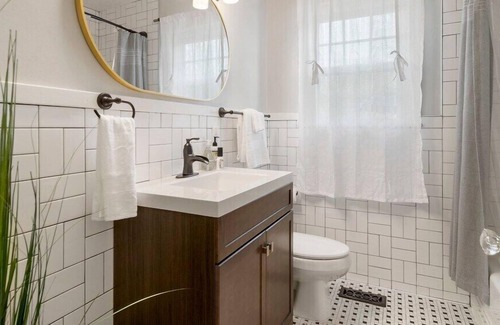 Turner Park House | Exquisite EXPO get AWAY-TU, Gathering Place etc.
