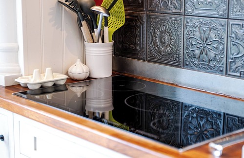 Glasgow Other | Exquisite Farmhouse Near Glasgow with Views