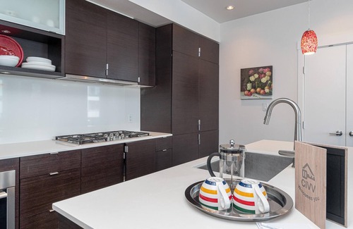 Downtown Victoria Condo | Exquisite gem in the heart of Victoria