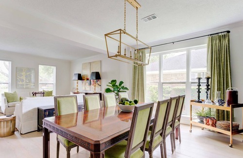 Beaumont House | Exquisite modern home w/tons of living space — “Chez Mer”