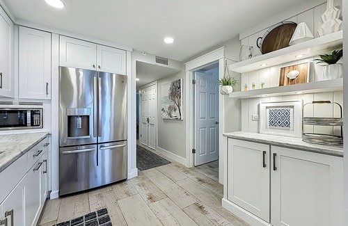 Jacksonville Beach Condo | Exquisite Oceanfront Condo with Designer Finishes