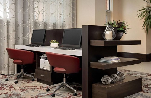 Hoover House | Exquisite Suite Near Downtown w/ Wet Bar & WiFi