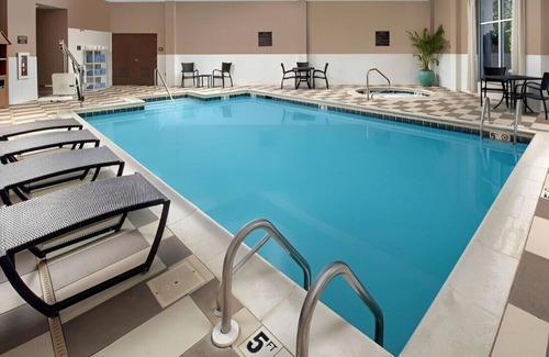 Hoover House | Exquisite Suite Near Downtown w/ Wet Bar & WiFi