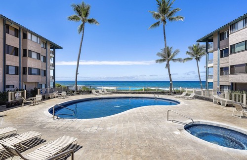 Historic Kailua Village Condo | Exquisite Sunset & Renovated Oceanview Condo - 10% Discount on 7 day booking