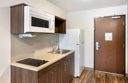 Plymouth Meeting Hotel | Extended Stay America Suites - Philadelphia - Plymouth Meeting - West