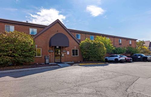 Maryland Heights Hotel | Extended Stay America Select Suites - St Louis - Westport - Craig Road
