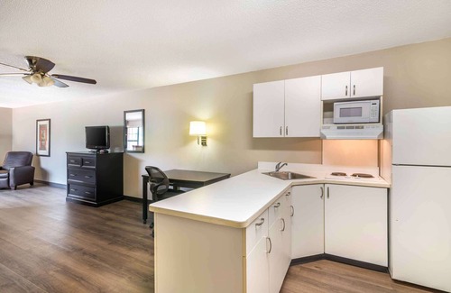 Scarborough Hotel | Extended Stay America Suites Portland Scarborough