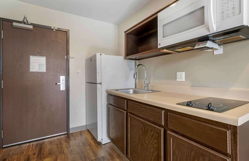 Orlando Hotel | Extended Stay America Select Suites - Orlando - Airport