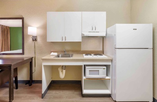 Roanoke Hotel | Extended Stay America Select Suites Roanoke Airport