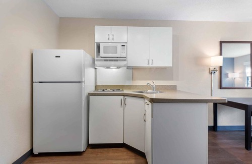 Alexandria West Hotel | Extended Stay America Suites Washington DC Alexandria Landma