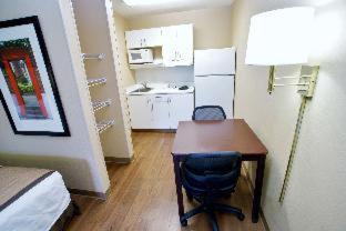 Springdale Hotel | Extended Stay America Suites - Cincinnati - Springdale - I-275