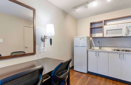 East San Mateo Hotel | Extended Stay America Suites San Francisco San Mateo SFO