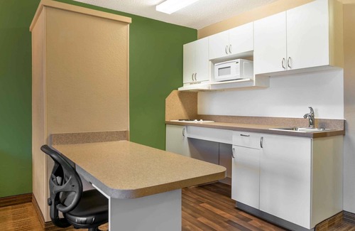 Holland Hotel | Extended Stay America Suites Toledo Holland