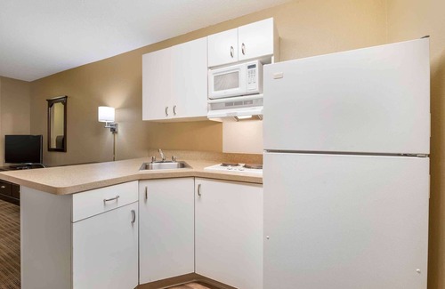 Wayne Hotel | Extended Stay America Suites Indianapolis Airport