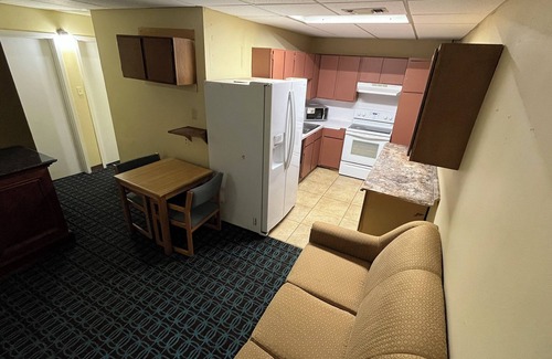 Ira Hotel | Extended Stay Snyder
