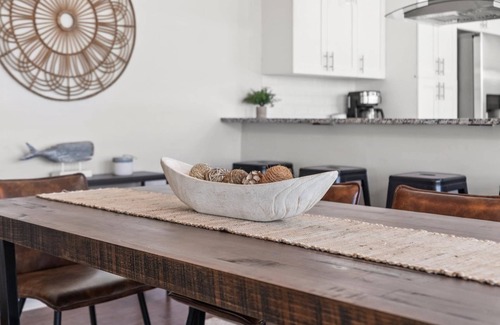 Pinecrest West Park House | Extended Stays Welcome! Private Heated Pool & Hot Tub |Pet Friendly |Fenced Yard