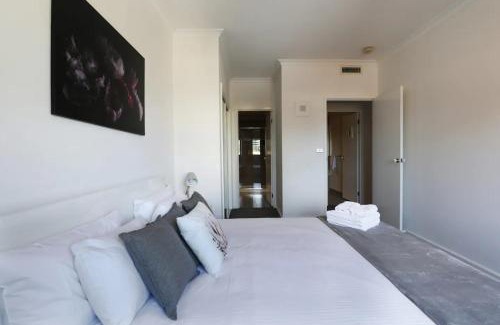 Southbank Apartment | Extra Large 2 Bedroom Apartment in Melbournes Southbank