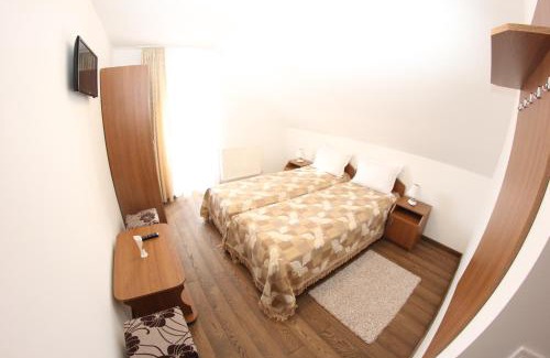 Bucin House | Ezüstfenyő Agroturisztikai Panzió