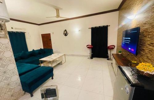 Islamabad Apartment | F-10 Stylish fully furnished studio apartment family environment daily weekly basis