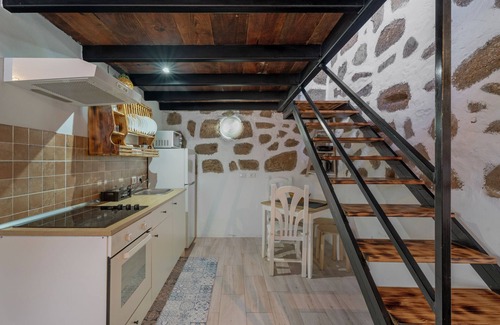 El Rincon Cottage | 'F Tamaide' with Sea View, Wi-Fi and Air Conditioning