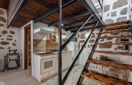 El Rincon Cottage | 'F Tamaide' with Sea View, Wi-Fi and Air Conditioning