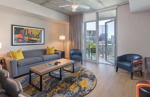 Civic District Resort | F1 Austin 2023- Wyndham Resort Suite Downtown Austin