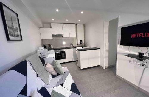 Epone Apartment | F2 Independent new city center Epône