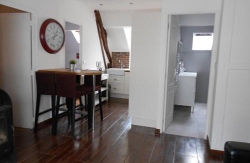 Sully-sur-Loire Apartment | F3 2CHBS TOUT EQUIPE SULLY CENTRE