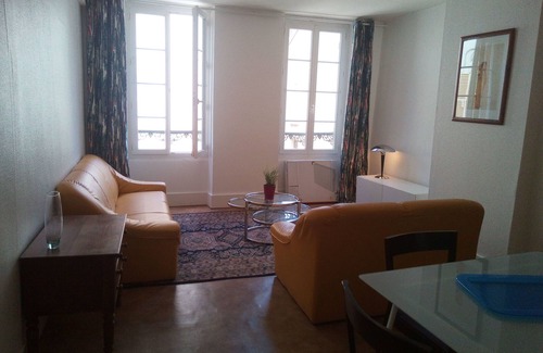 Ferrieres Apartment | f3 apartment in medieval village Ferriere in Gatinais