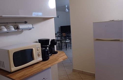 Lamentin Villa | F4 air-conditioned villa with pool and garden for 6 people