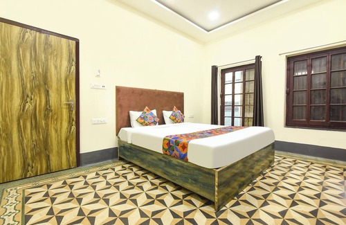 Ballygunge Hotel | Fabhotel Kgf 2