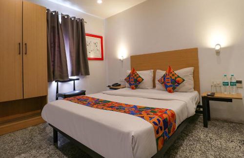 Punjabibagh Hotel | FabHotel La Serene Punjabi Bagh