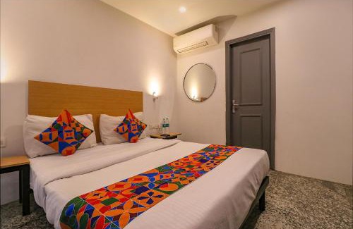 Punjabibagh Hotel | FabHotel La Serene Punjabi Bagh