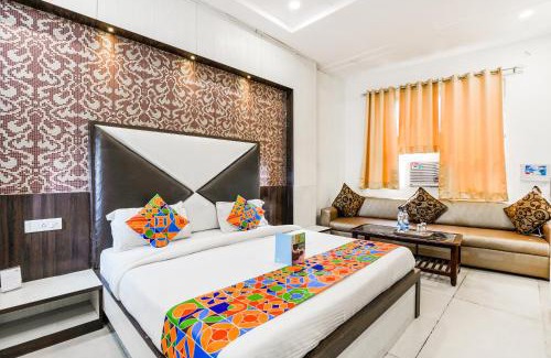 Charbagh Hotel | FabHotel Metro View