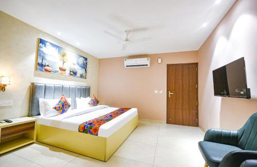 Ludhiana Hotel | FabHotel Supreme Suites