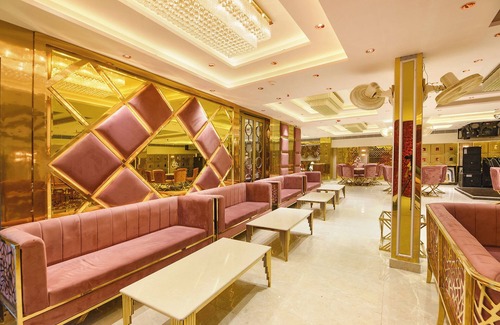 Delhi Hotel | Fabhotel The Aura